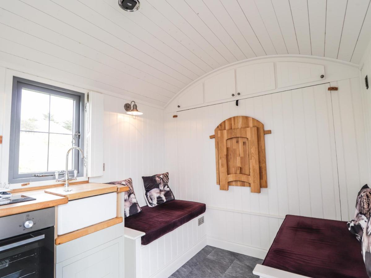 Shepherds Hut Lonmore Extérieur photo