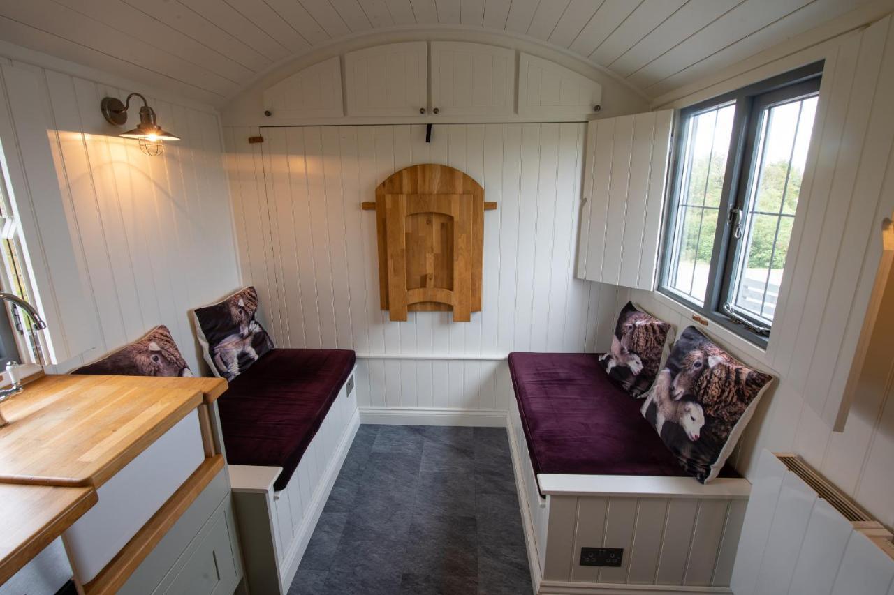 Shepherds Hut Lonmore Extérieur photo