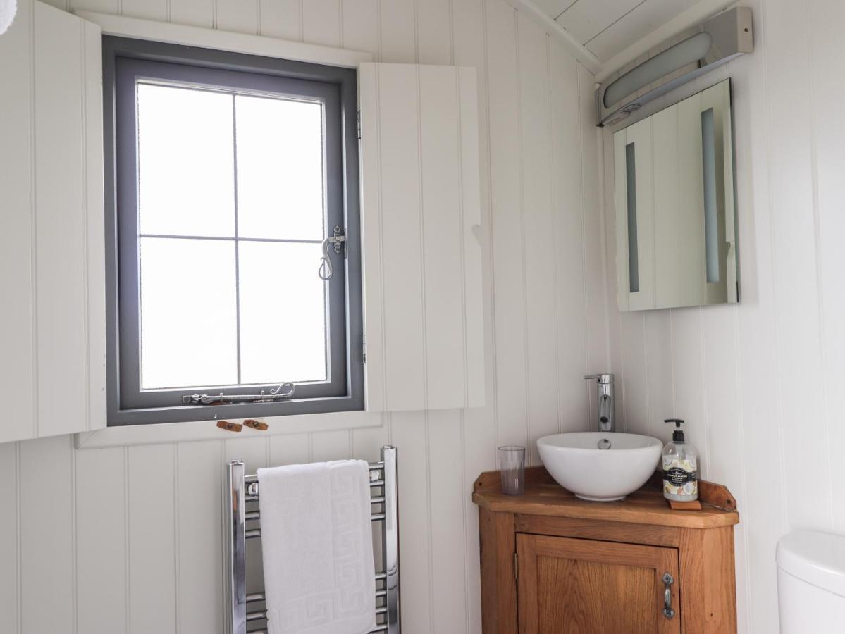 Shepherds Hut Lonmore Extérieur photo